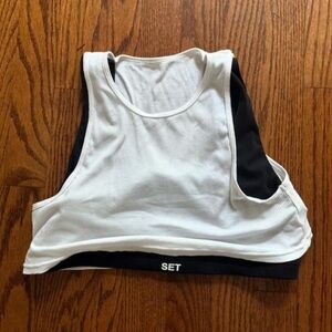 Set active layered sports bra!